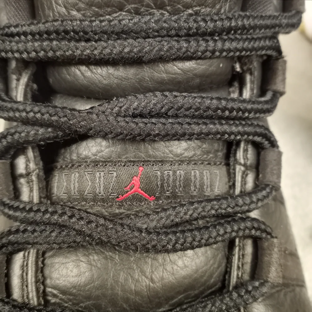 Jordan Retro Low  Basketball Shoes Size 11.5 Jordan Men's Black Sneakers - Picture 8 of 12